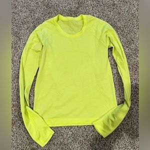 Lululemon Swiftly L/S 2.0 Race top size 6